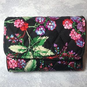 Vera Bradley Riley Compact Wallet - Winter Berry